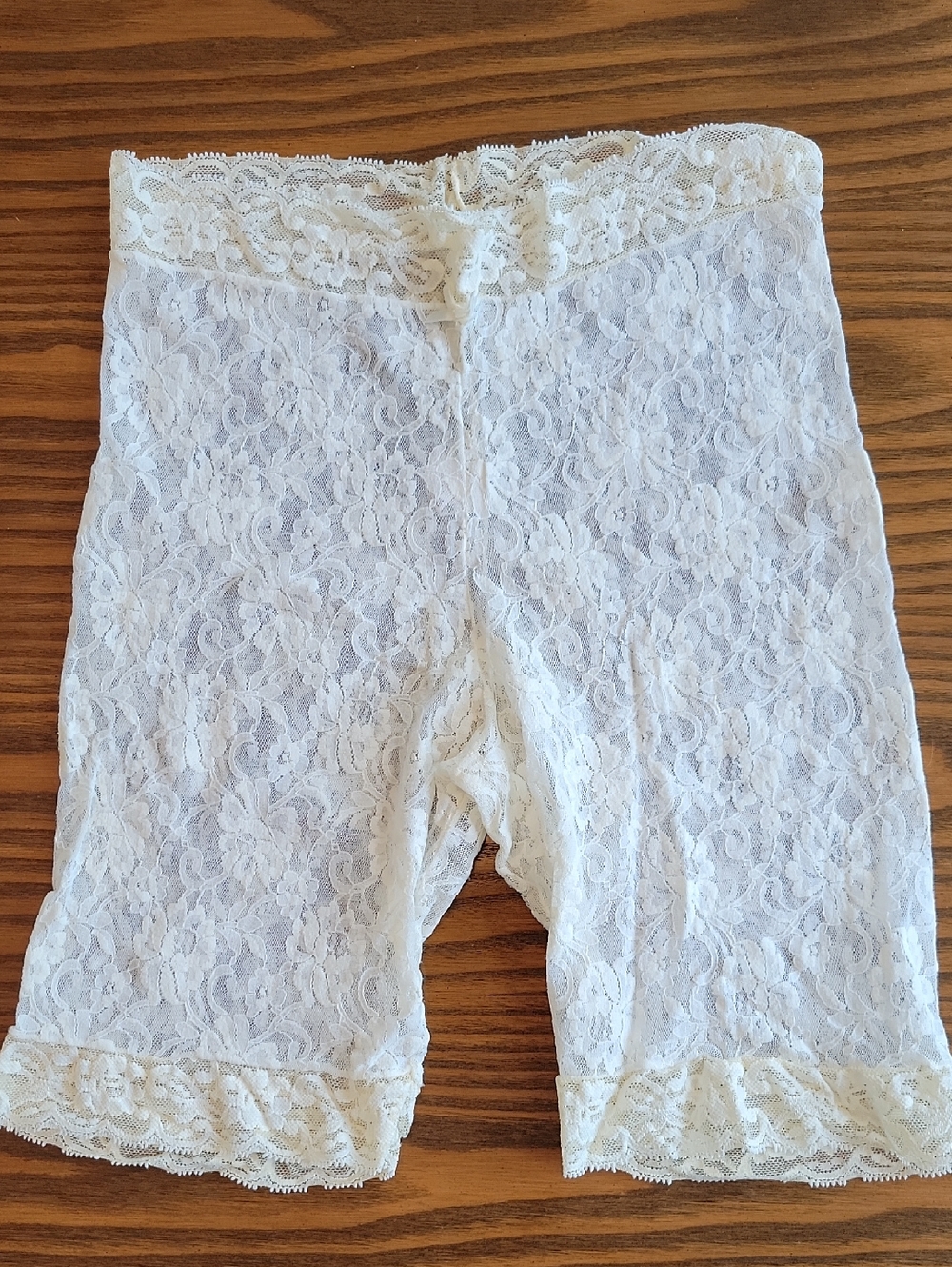 Vintage GAVIOTA Women's Lace Bike Shorts - Cream Lace Slip Shorts | Size: M
